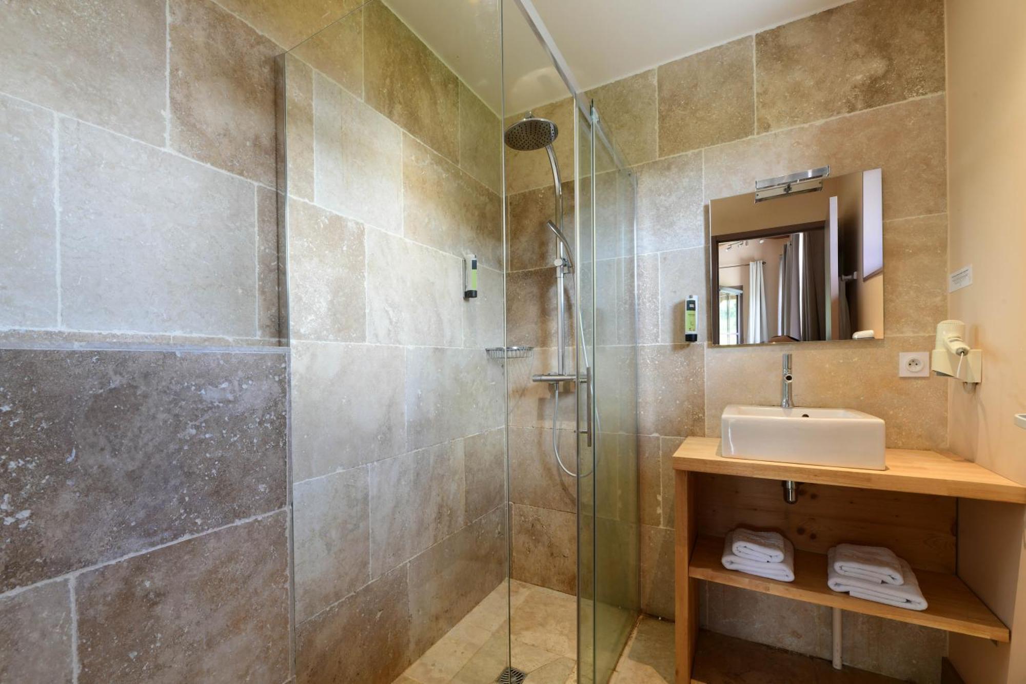 Hotel Logis L'auberge De 3*