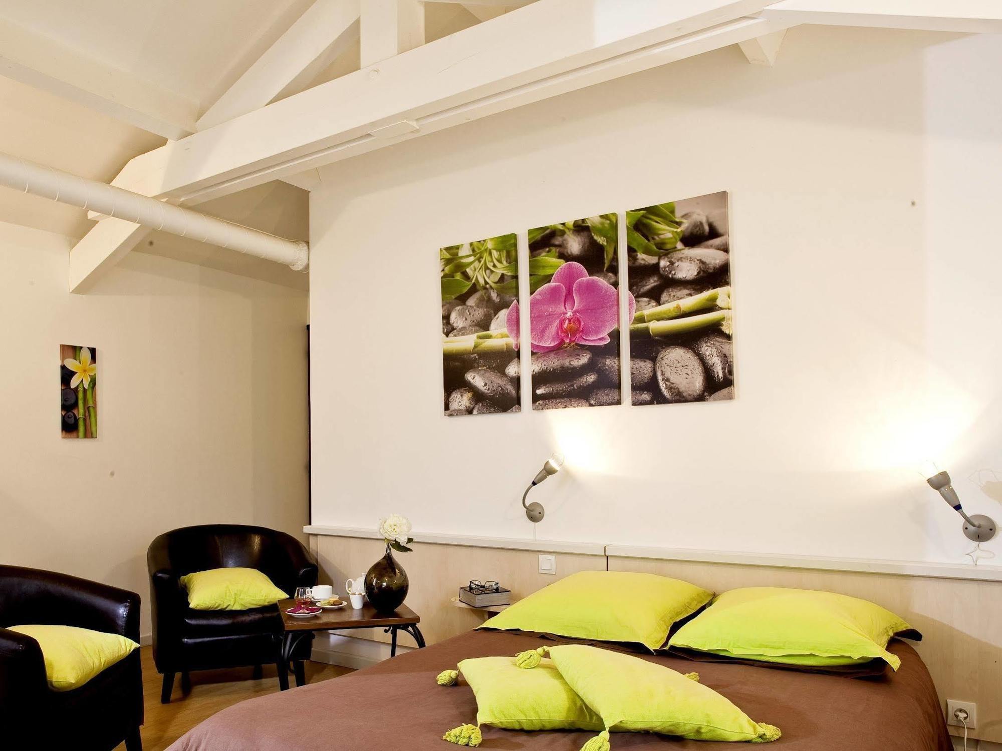 Logis L'auberge De Hotel Larressingle