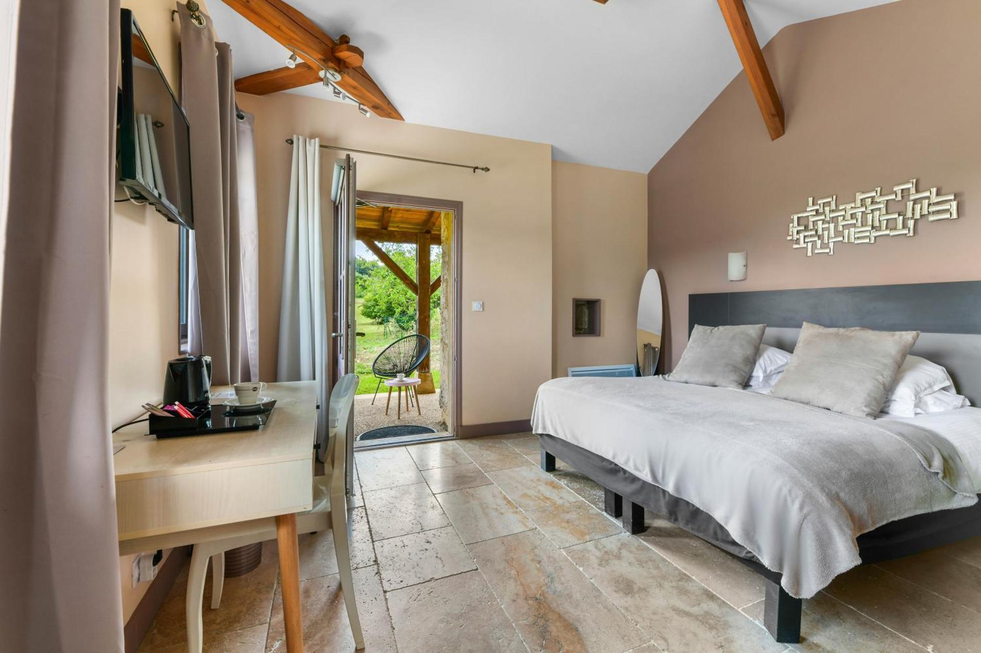 Hotel Logis L'auberge De Larressingle