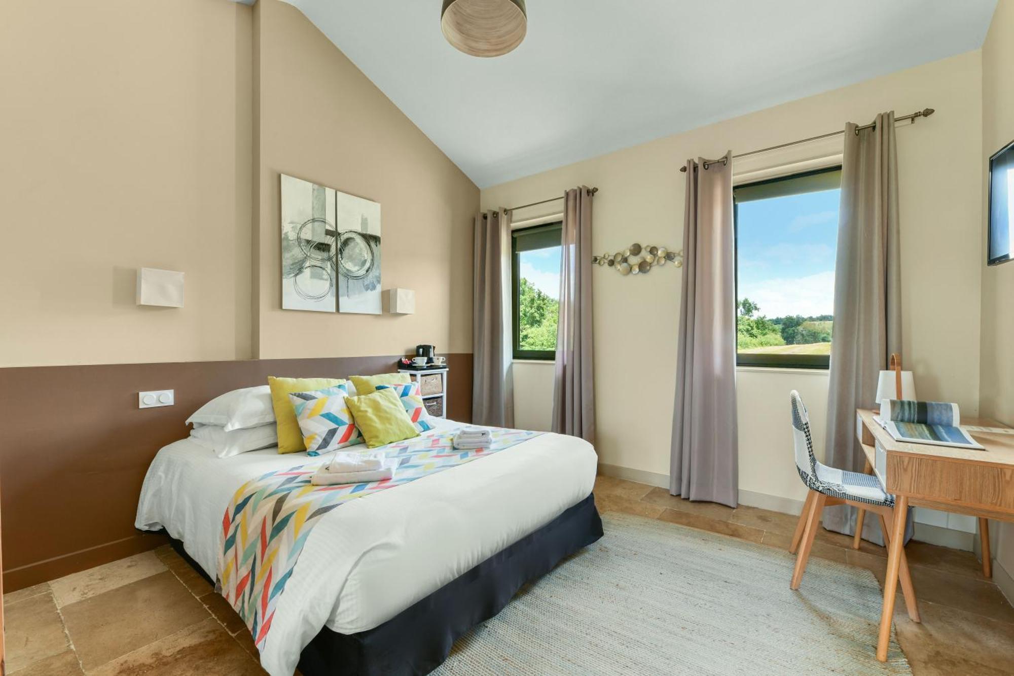 Logis L'auberge De Hotel Larressingle